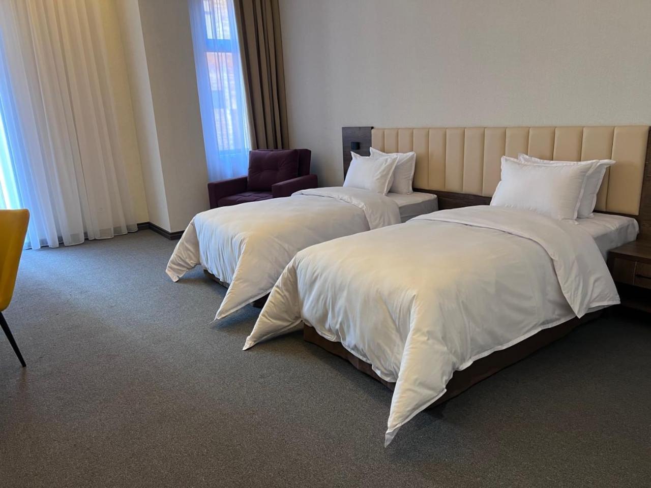 Grand Plaza Hotel Samarkand Bagian luar foto