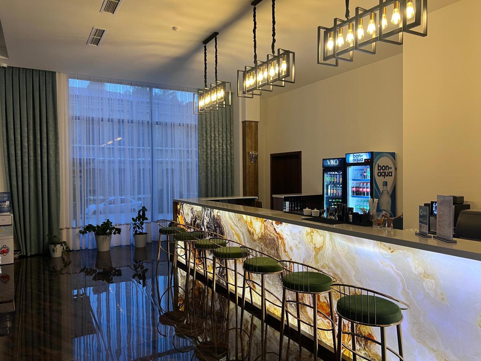 Grand Plaza Hotel Samarkand Bagian luar foto